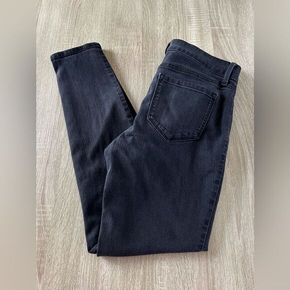 NWOT … OLD NAVY “Size: 8” Super Skinny Mid Rise Jeans - Picture 1 of 6